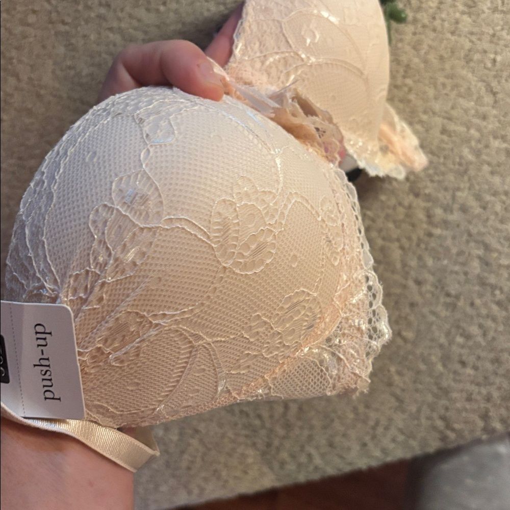 NWT Rene Rofe Lace Padded Bra in Cream - Picture 9 of 9